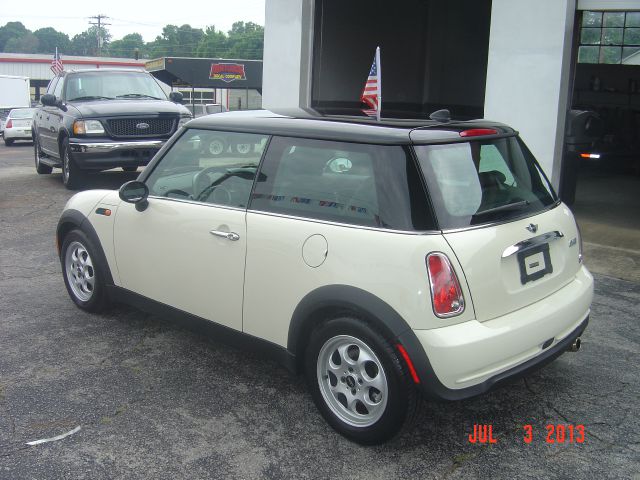 Mini Cooper 2005 photo 1