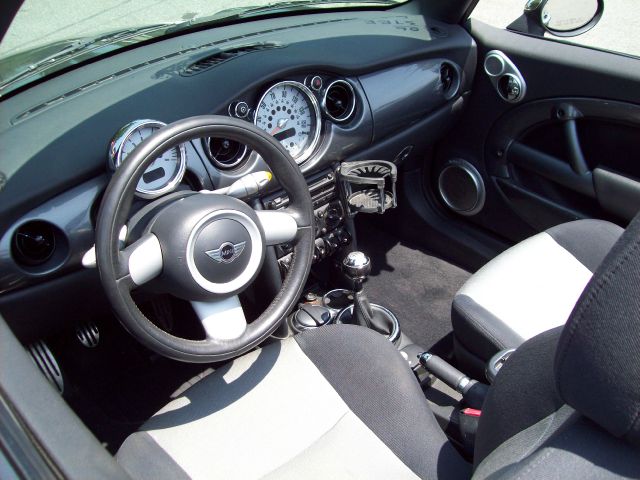 Mini Cooper 2006 photo 1