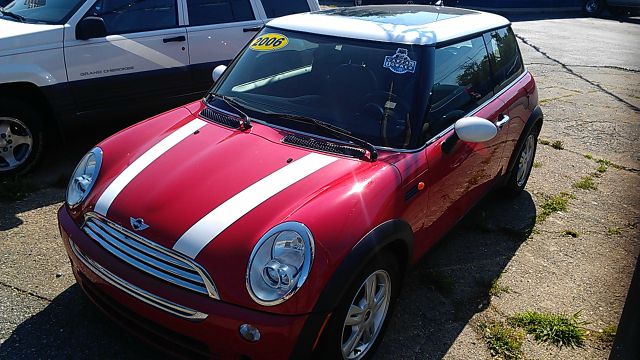 Mini Cooper 2006 photo 1