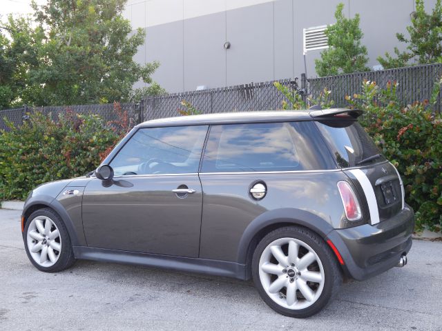 Mini Cooper 2006 photo 3