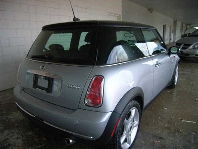 Mini Cooper 2006 photo 2