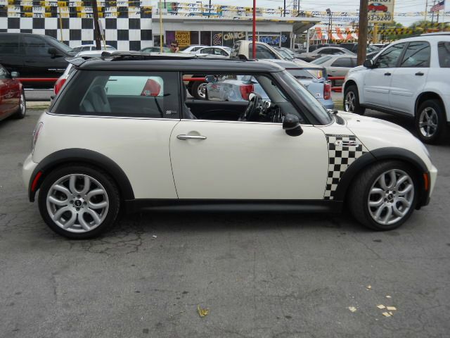 Mini Cooper XR Hatchback