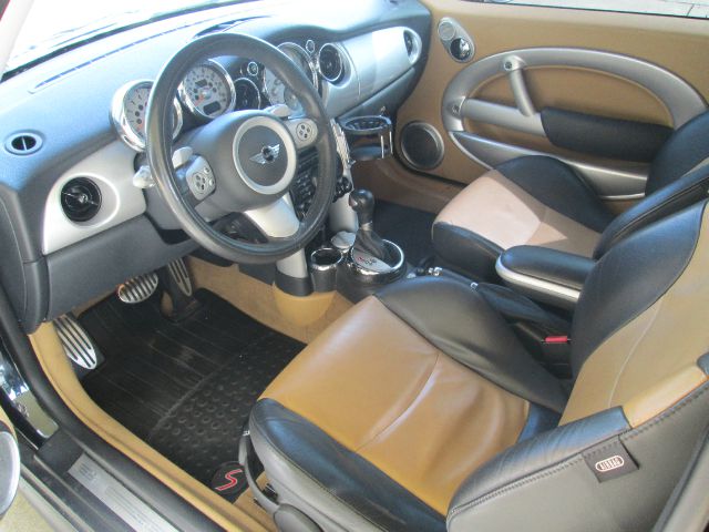 Mini Cooper 2006 photo 2