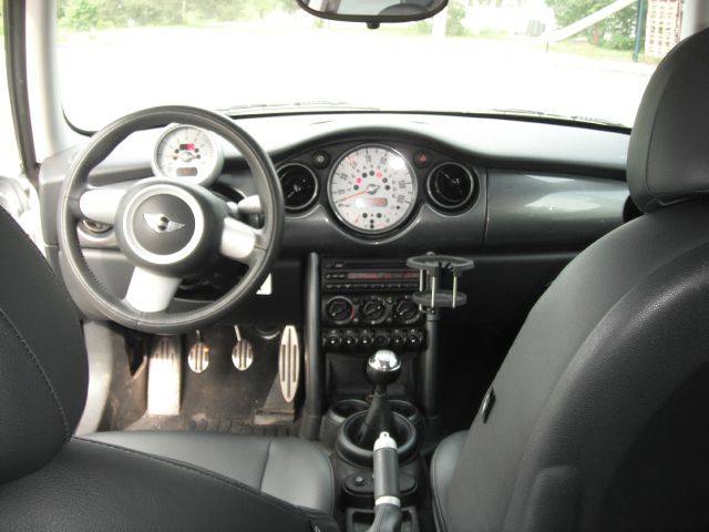 Mini Cooper 2006 photo 23