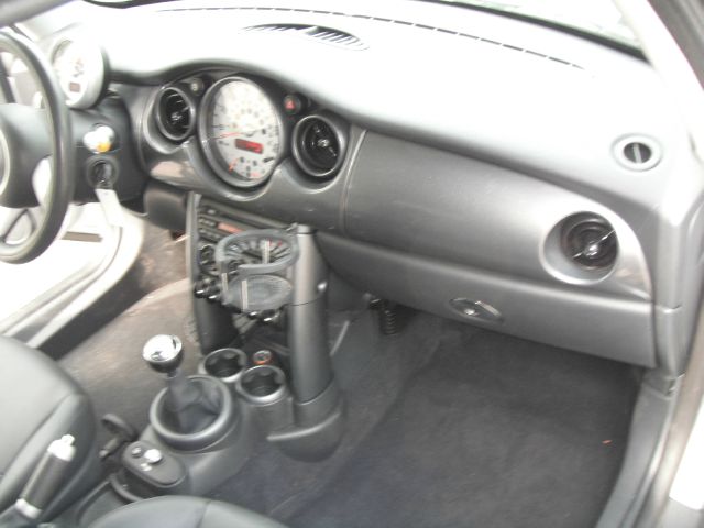 Mini Cooper 2006 photo 9