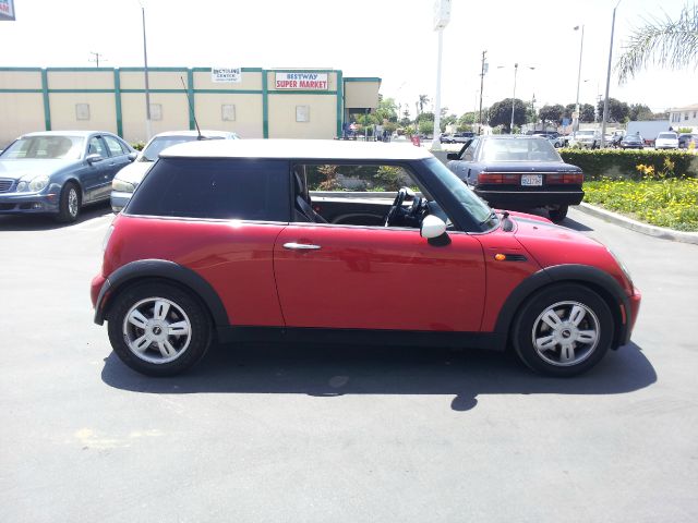 Mini Cooper 2006 photo 1