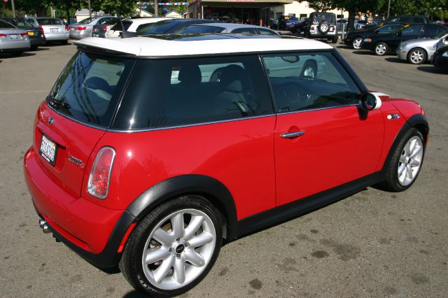 Mini Cooper 2006 photo 2