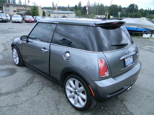 Mini Cooper 2006 photo 2