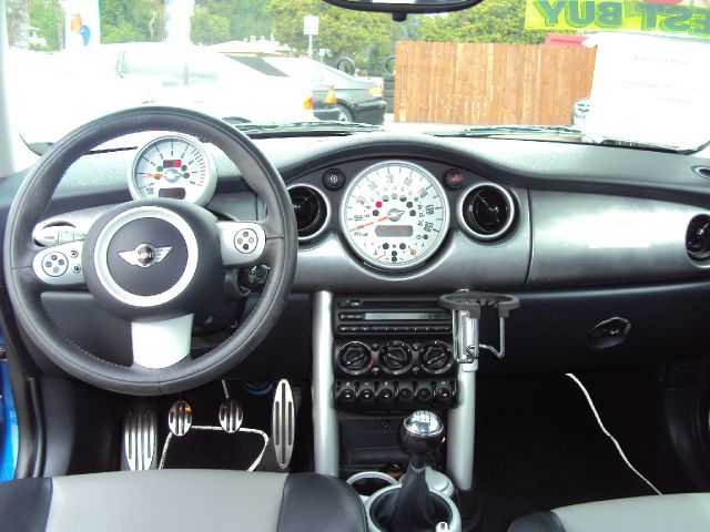 Mini Cooper 2006 photo 4