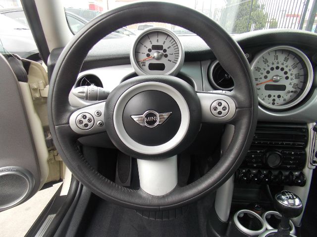 Mini Cooper 2006 photo 29