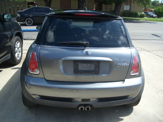 Mini Cooper 2006 photo 1