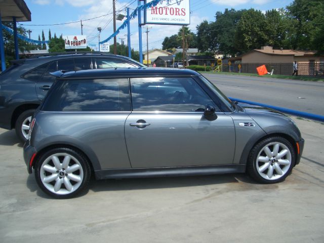 Mini Cooper 2006 photo 3