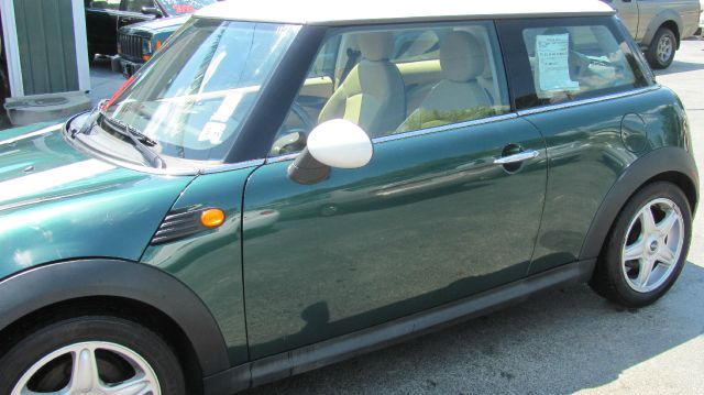 Mini Cooper Base Hatchback