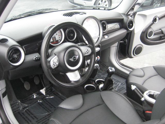 Mini Cooper 2007 photo 14