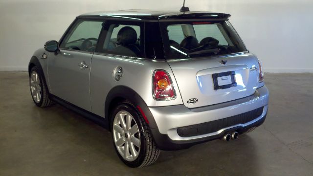 Mini Cooper 2007 photo 16