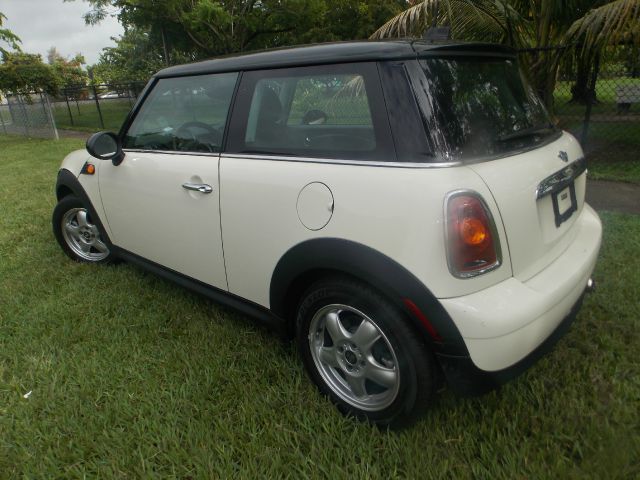 Mini Cooper 2007 photo 11