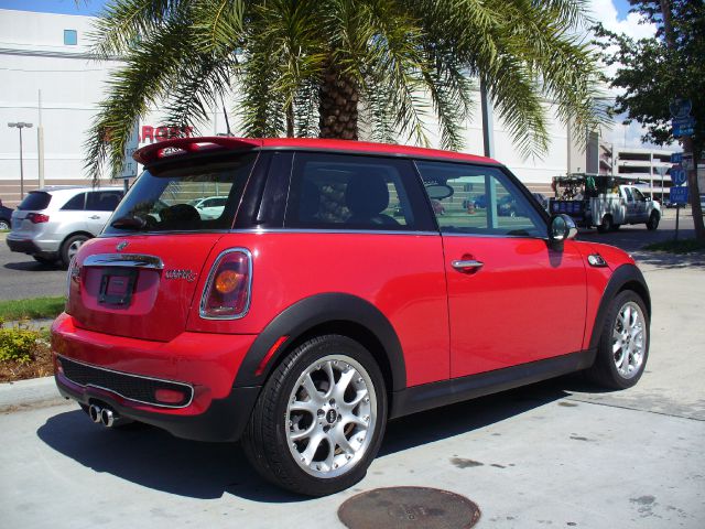 Mini Cooper 2008 photo 16