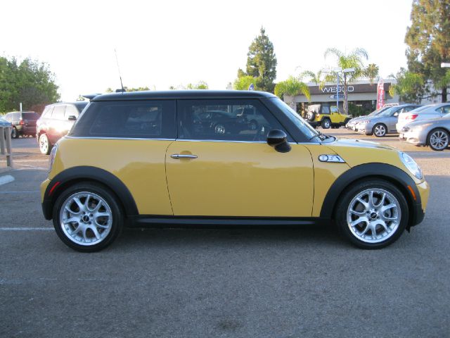 Mini Cooper 2008 photo 2