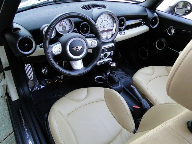 Mini Cooper 4dr Luxury AWD Convertible