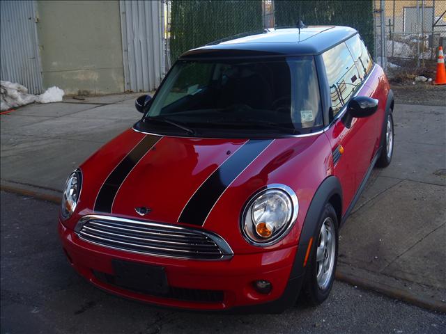 Mini Cooper Base Hatchback