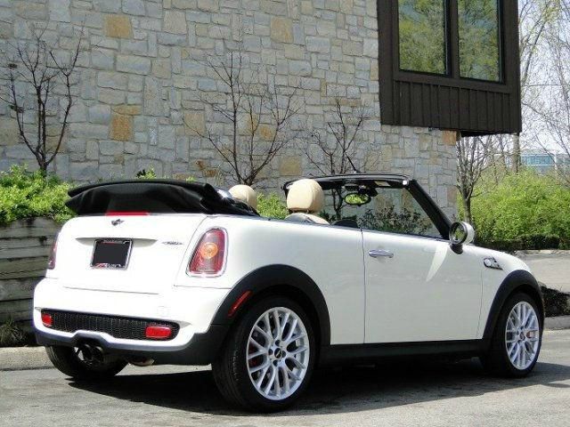 Mini Cooper 4dr Luxury AWD Convertible