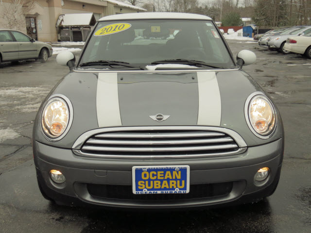 Mini Cooper 2010 photo 1