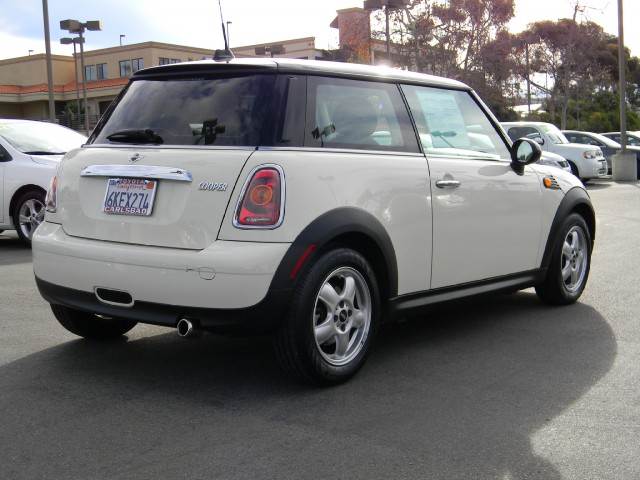 Mini Cooper 2010 photo 4