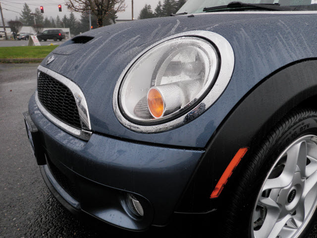 Mini Cooper 2010 photo 1