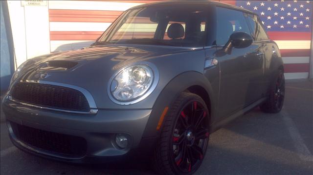 Mini Cooper 2010 photo 2