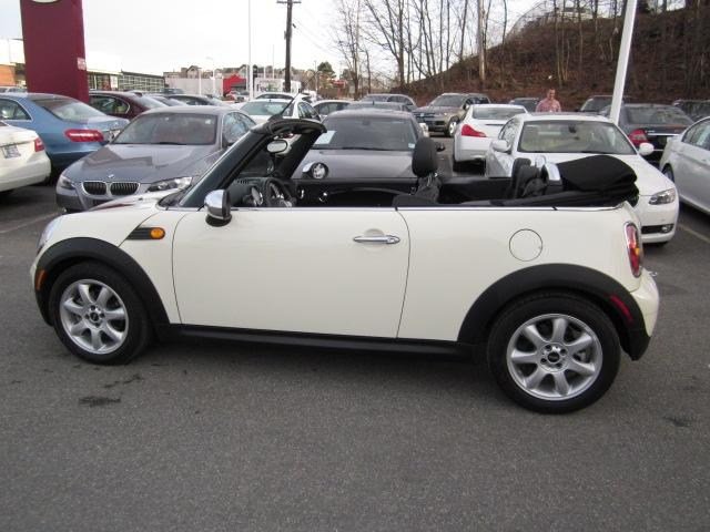 Mini Cooper 2010 photo 2