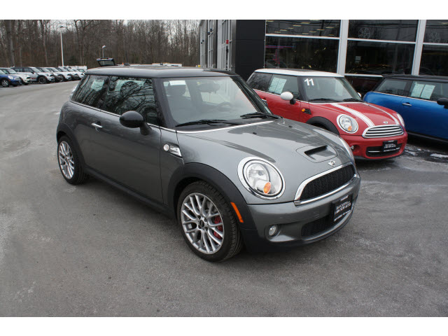 Mini Cooper 2010 photo 1