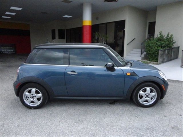 Mini Cooper 2010 photo 3