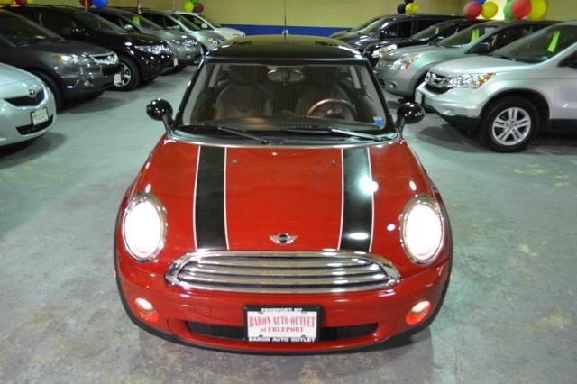 Mini Cooper 2010 photo 2