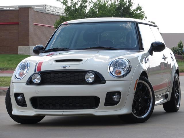 Mini Cooper 2010 photo 2