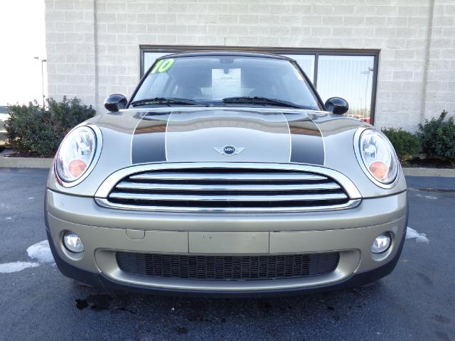 Mini Cooper 2010 photo 1