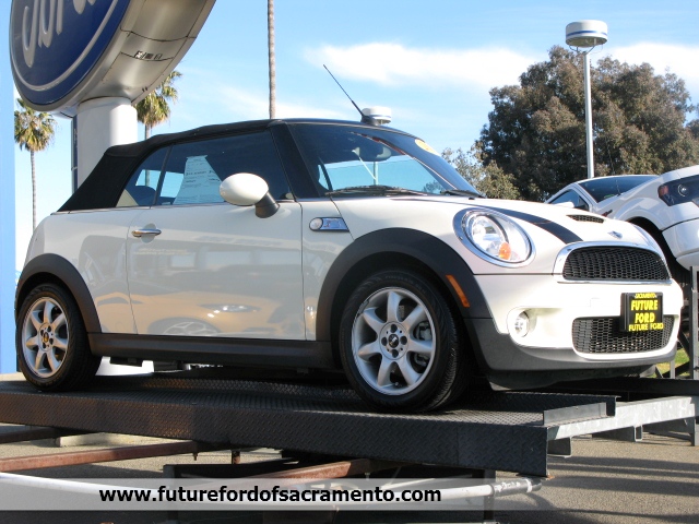 Mini Cooper 2010 photo 2