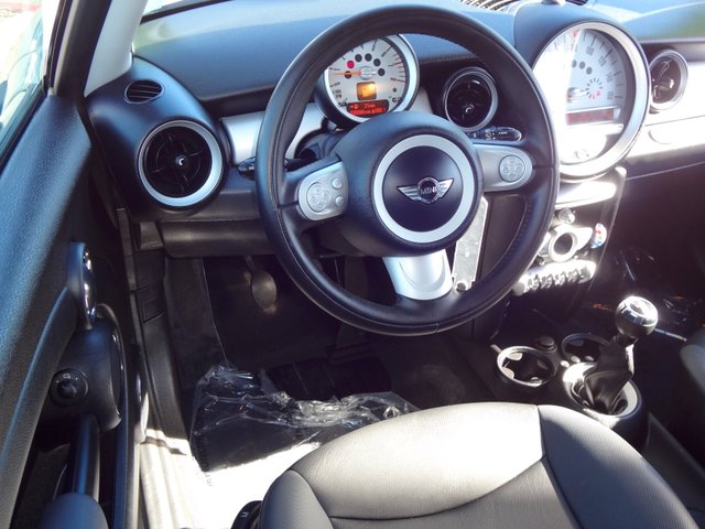 Mini Cooper 2010 photo 3