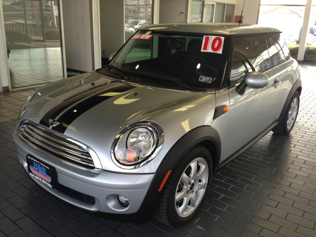 Mini Cooper Base Hatchback