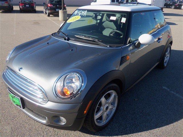 Mini Cooper 2010 photo 1