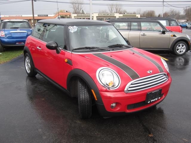 Mini Cooper 2010 photo 1