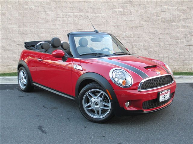 Mini Cooper 2010 photo 1