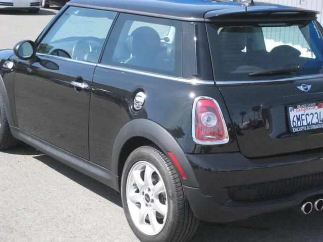 Mini Cooper 2010 photo 4