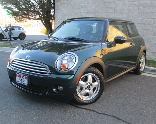 Mini Cooper 2010 photo 2