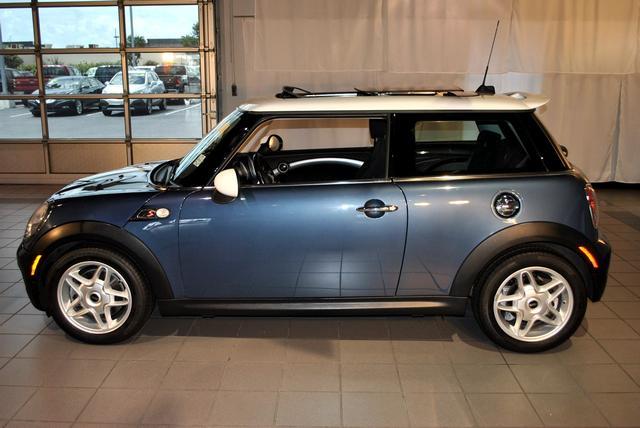 Mini Cooper 2010 photo 3