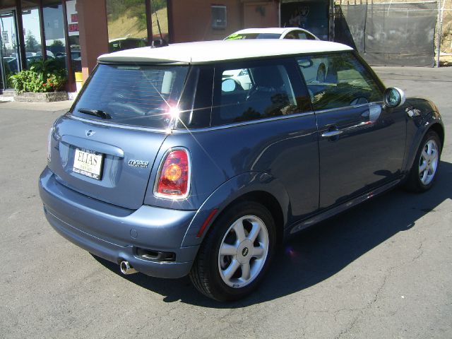 Mini Cooper 2010 photo 3