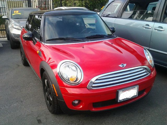 Mini Cooper 2010 photo 1