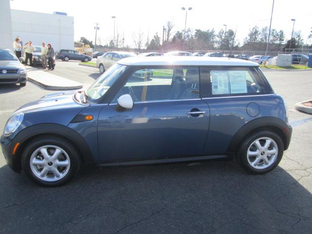 Mini Cooper 2010 photo 3