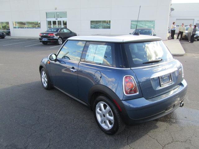 Mini Cooper 2010 photo 4