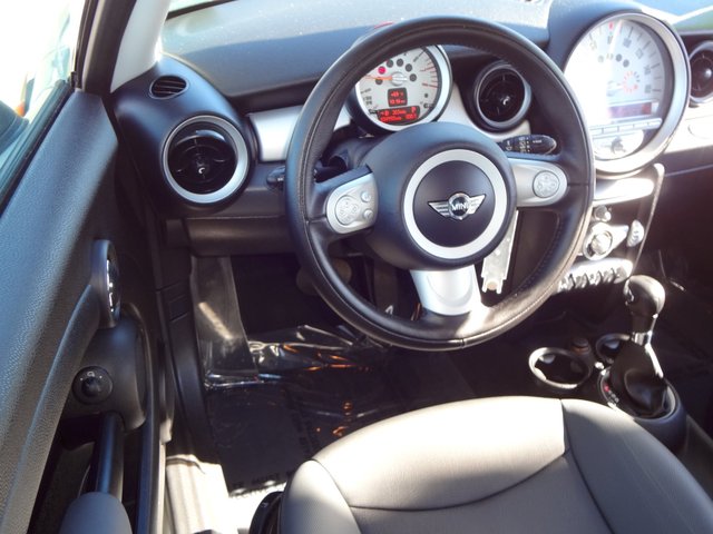 Mini Cooper 2010 photo 3