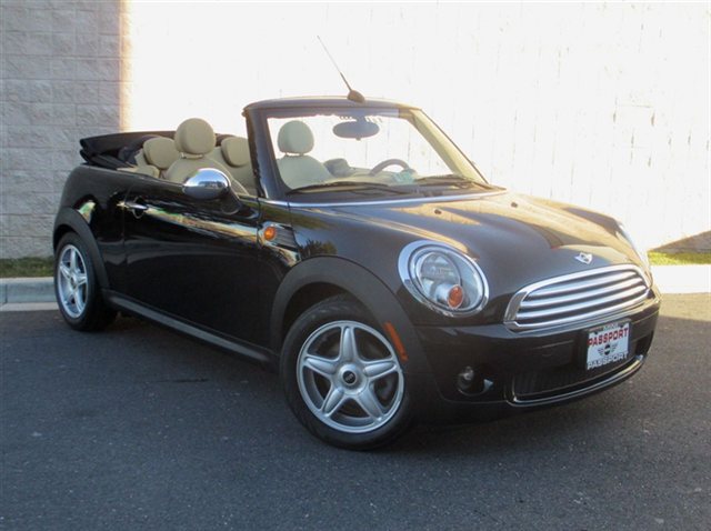 Mini Cooper 2010 photo 1